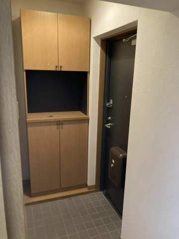 エスガーデン杉の玄関