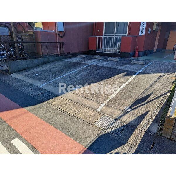 NK国府宮の駐車場