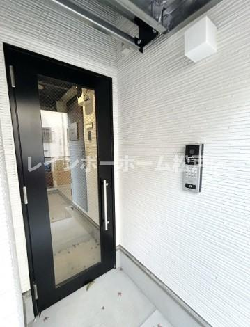 我孫子市並木５丁目のアパートのエントランス|毎日通るエントランスはこのようになっています