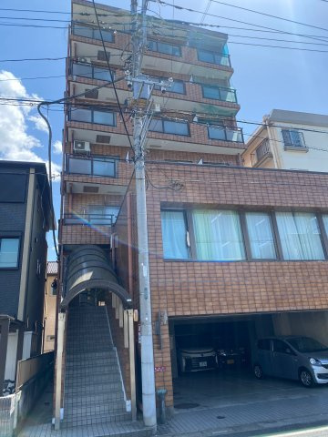 プラム春日部の外観|外観は落ち着いています