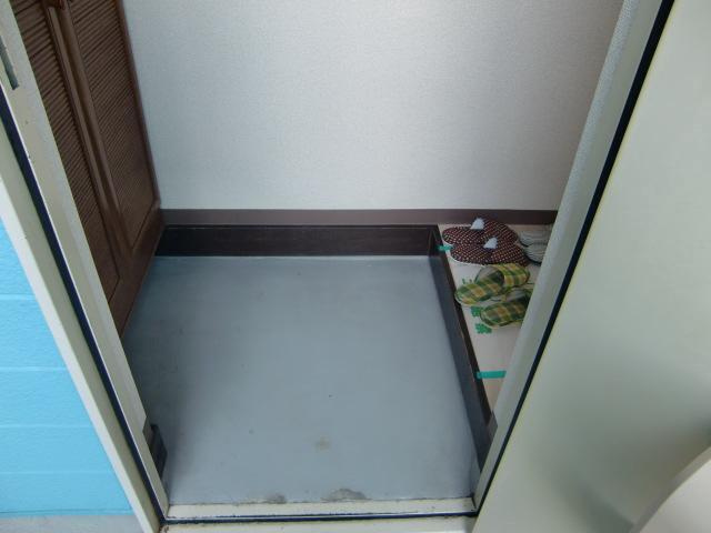 毎日通る玄関はこちらです