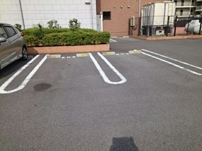【駐車場】 | メゾン・ユーカリ | 駐車場です