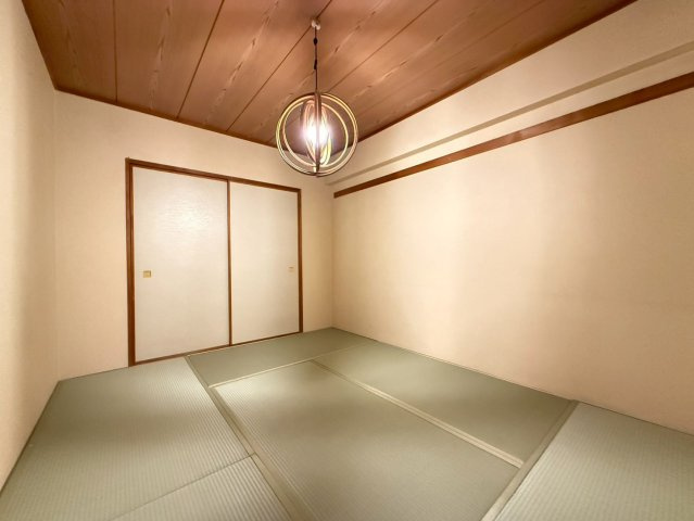 シャトルグランディの和室