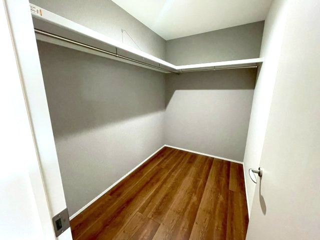 廿日市市宮内　№36697の収納|ファミリークローゼット
家族の衣服が大容量
収納できます◎