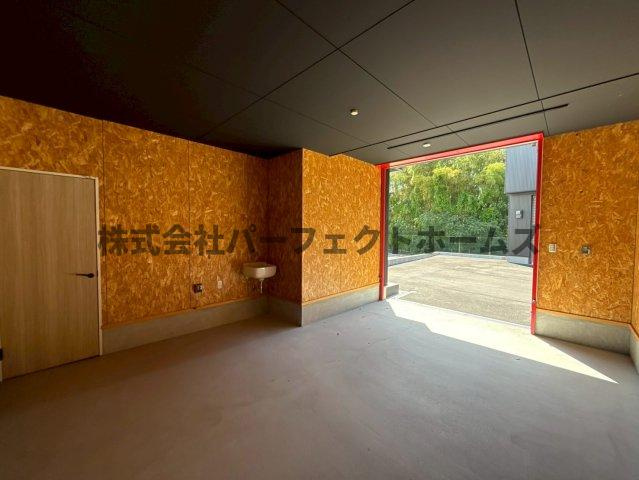 高野道ガレージハウスA棟の内装|物件の内装です