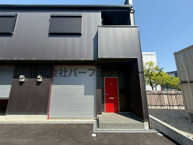 高野道ガレージハウスA棟の外観|物件の外観です