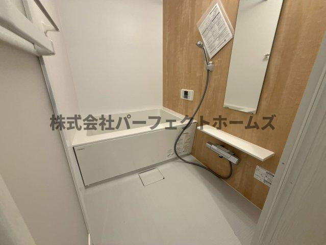 高野道ガレージハウスA棟の浴室|お風呂で日々の疲れを落としましょう