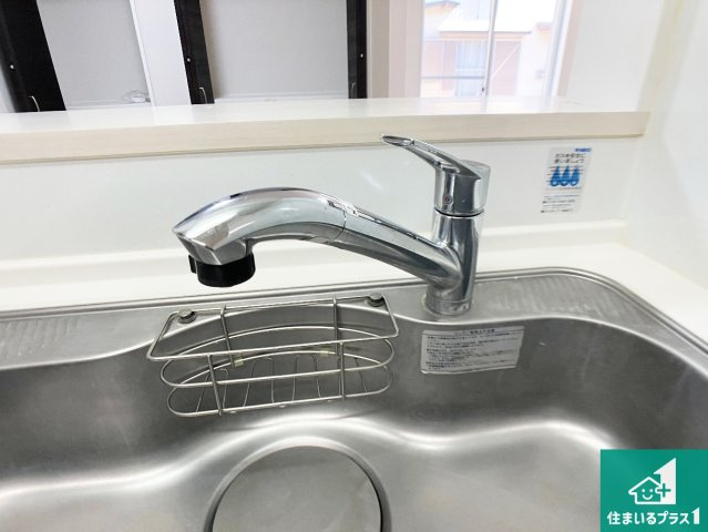 明石市大久保町大窪　中古一戸建ての設備|浄水器を内蔵！炊飯時、お茶を作る時に安心してお水を使えます！お湯と冷水、浄水と原水、シャワーの切替えもワンタッチです！