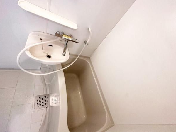 Ｃｏｍｏｄｏ　ＡＰ　相模大野Ａ棟の浴室