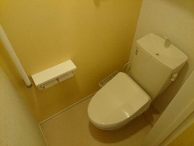 【トイレ】 | ル・リアンⅡ | 落ち着いたトイレです