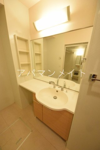 【洗面所】 | ヴィラコスモス | シャワー洗面台です！