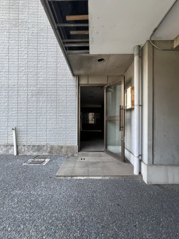 センチュリーパーク善進本町1番館のエントランス|建物の内部です