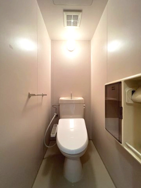 センチュリーパーク善進本町1番館のトイレ|落ち着いた色調のトイレです