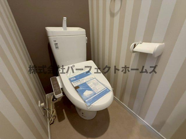 高野道ガレージハウスA棟のトイレ|トイレです