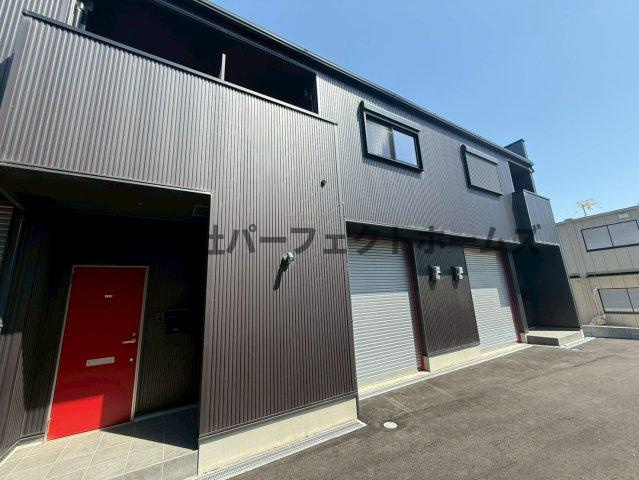 高野道ガレージハウスA棟の外観|物件の外観です