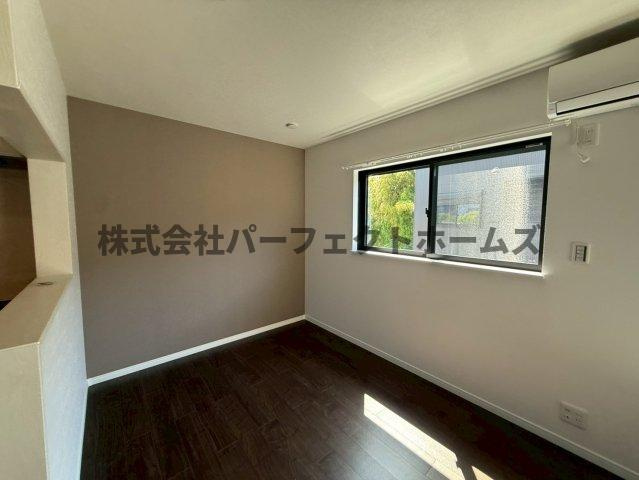 高野道ガレージハウスA棟の居間・リビング|ゆったりとした居間です