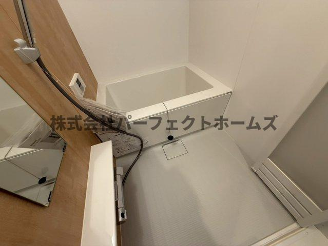 高野道ガレージハウスA棟の浴室|お風呂で日々の疲れを落としましょう