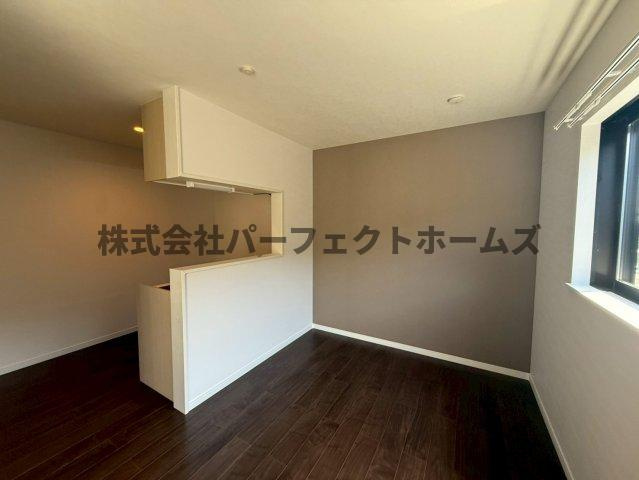 高野道ガレージハウスA棟の洋室|スタンダードな洋室です