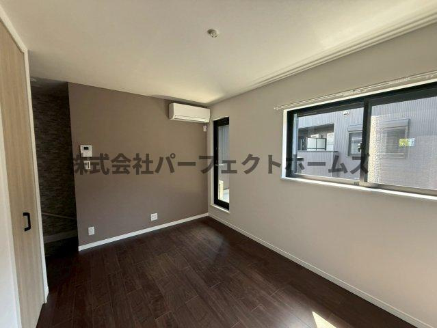 高野道ガレージハウスA棟の洋室|スタンダードな洋室です