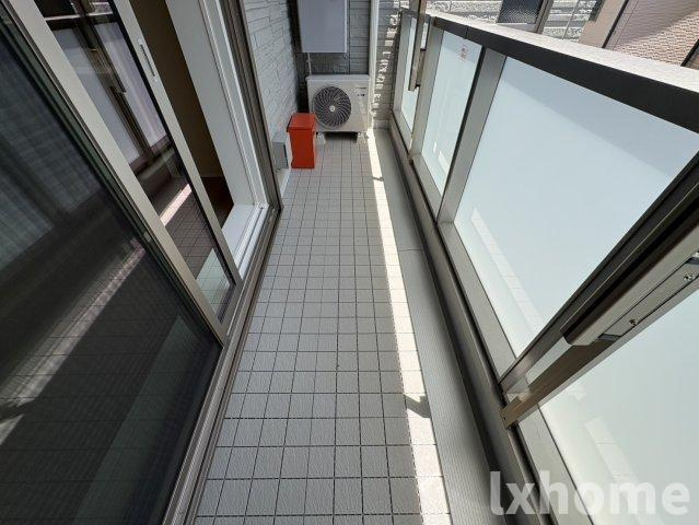 シャーメゾン　ラヴィのバルコニー|外からの目が気にならないバルコニーで洗濯物が干せます