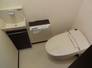 朝霧南町３丁目戸建のトイレ