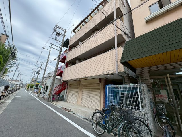 大阪市東淀川区西淡路３丁目の倉庫の外観