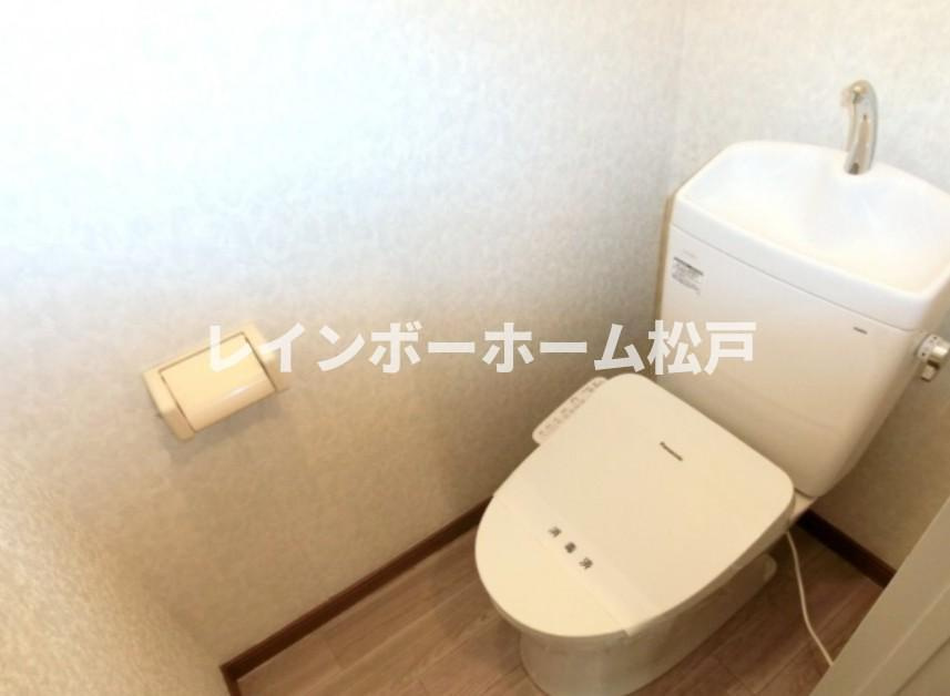 ダイアモンドフラットのトイレ|落ち着いたトイレです