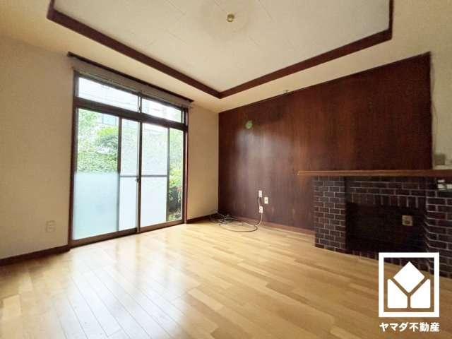 宇治市小倉町天王の居間・リビング
