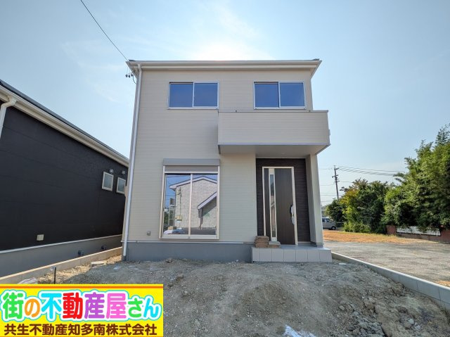 リーブルガーデン常滑市新田町3丁目　1号棟