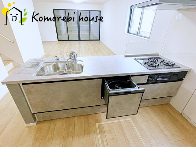 桶川市朝日　4期　新築戸建て　ケイアイグレイス　01のキッチン|お料理しやすいキッチンです