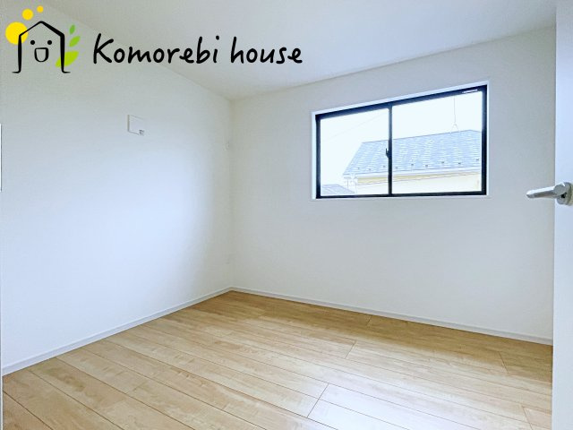 桶川市朝日　4期　新築戸建て　ケイアイグレイス　01の洋室|洋室です