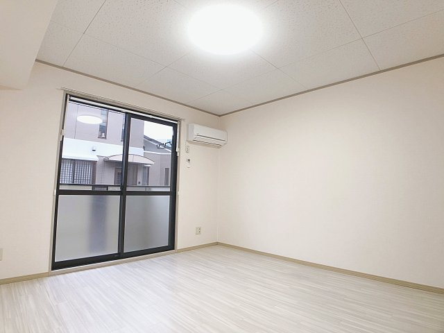 【居間・リビング】 | エトワール新瑞【名古屋市賃貸・地下鉄2沿線利用可】