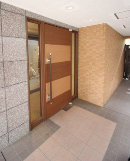 セレシア西巣鴨のエントランス
