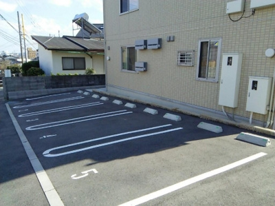 【駐車場】 | アイネヴェルト山手