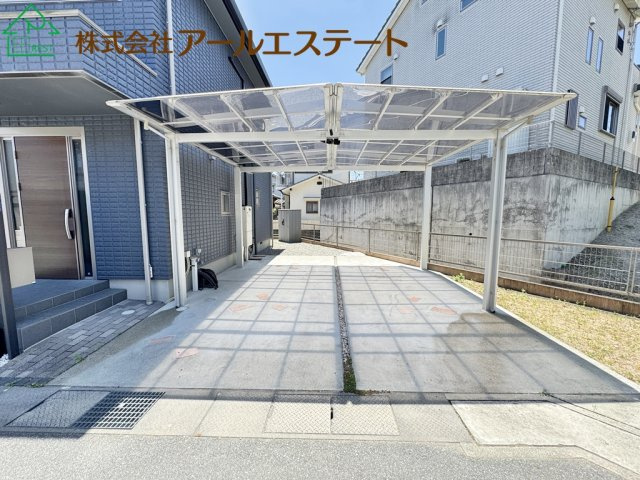 姫路市書写　　中古戸建の駐車場