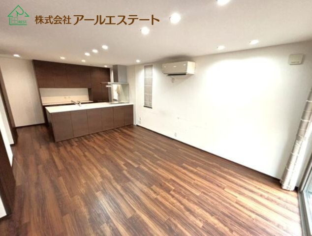 姫路市書写　　中古戸建の居間・リビング