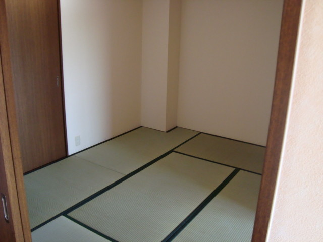 グランディール羽根の和室