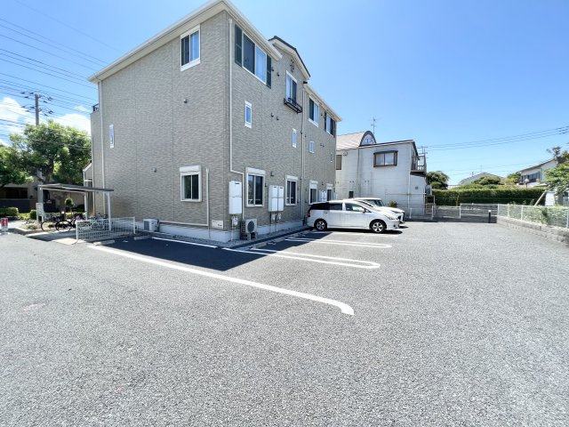 JAYSIの駐車場