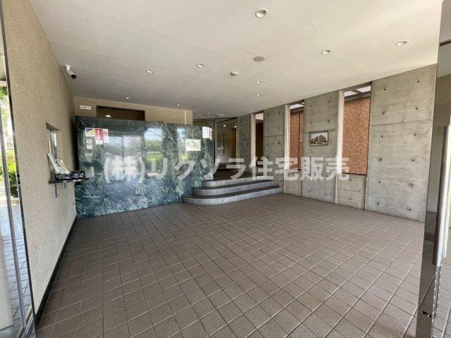 フロレスタ・ミオ山田池公園のエントランス|■物件内覧・資金計画相談・住宅ローン相談、リフォーム相談、お問合せ受付中■
※当日・翌日のご内覧、ご相談はお電話でのお問合せがスムーズです！