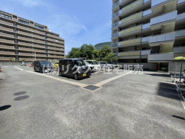フロレスタ・ミオ山田池公園の駐車場|■物件内覧・資金計画相談・住宅ローン相談、リフォーム相談、お問合せ受付中■
※当日・翌日のご内覧、ご相談はお電話でのお問合せがスムーズです！