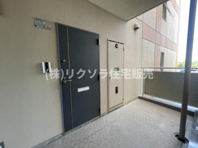 フロレスタ・ミオ山田池公園の玄関|■物件内覧・資金計画相談・住宅ローン相談、リフォーム相談、お問合せ受付中■
※当日・翌日のご内覧、ご相談はお電話でのお問合せがスムーズです！