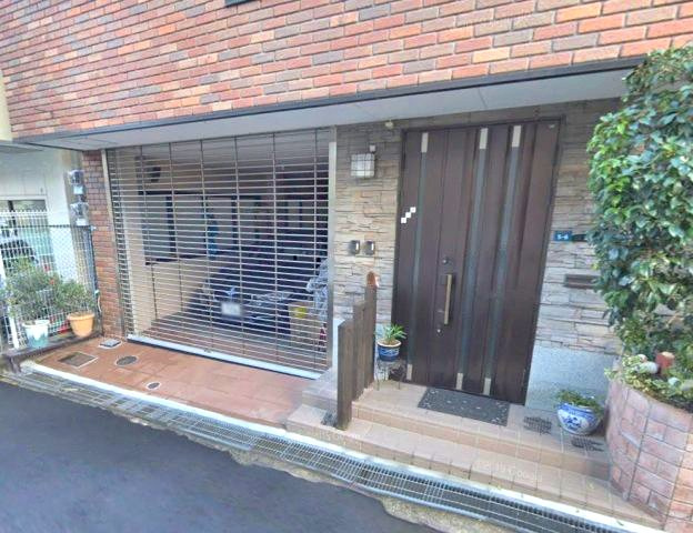 生田町4丁目の駐車場|盗難の被害や雨や風などから愛車を守れます
