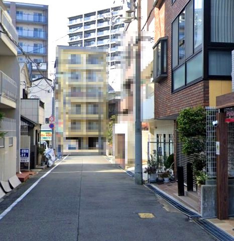 生田町4丁目の前面道路含む現地写真|前道は陽当たり・風通しが良い幅員5.9ｍ
