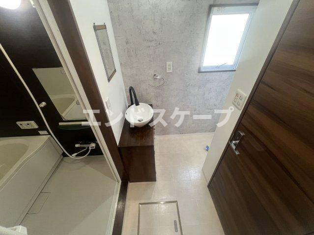 サンシャイン飯塚の洗面所|高崎、前橋エリアのお部屋探しはエンドスケープまで！お客様の理想お聞かせ下さい♪