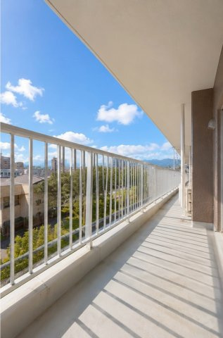 コープ野村山の手のバルコニー