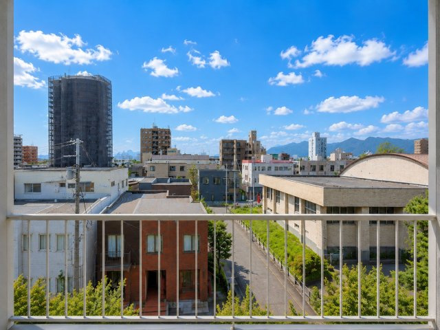 コープ野村山の手の展望