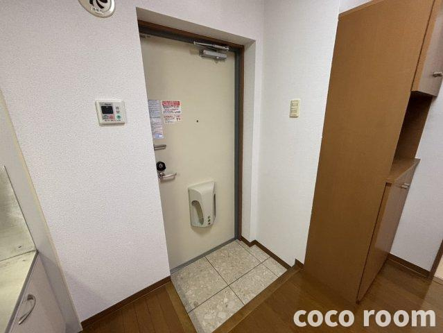 タウニール の玄関