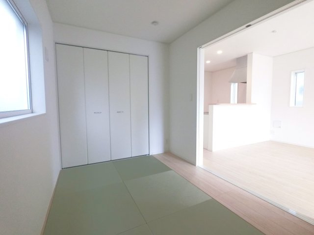 鳥栖市村田町第6 2号棟の和室|収納スペースあり