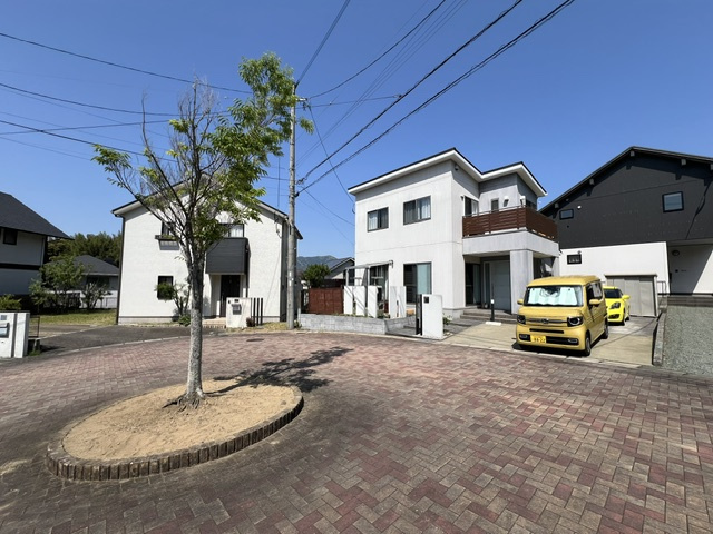 遠賀郡岡垣町中央台一丁目13番10号（C-27）の外観