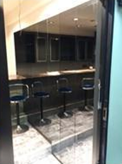大阪市中央区千日前２丁目の店舗一部の内装